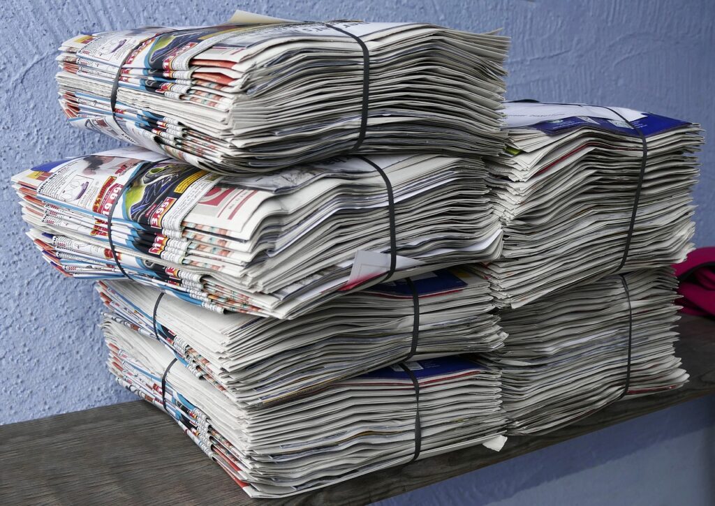 newspapers, brochures, stack-2586624.jpg