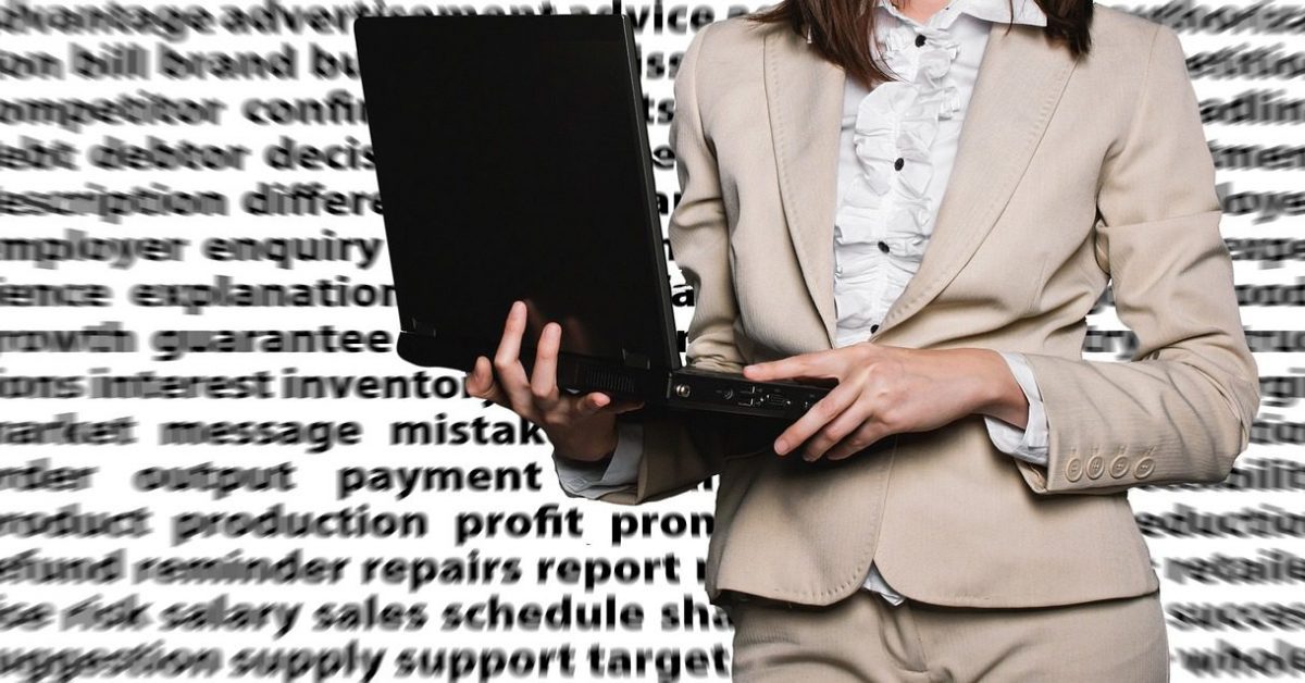 businesswoman, female, laptop-2840164.jpg