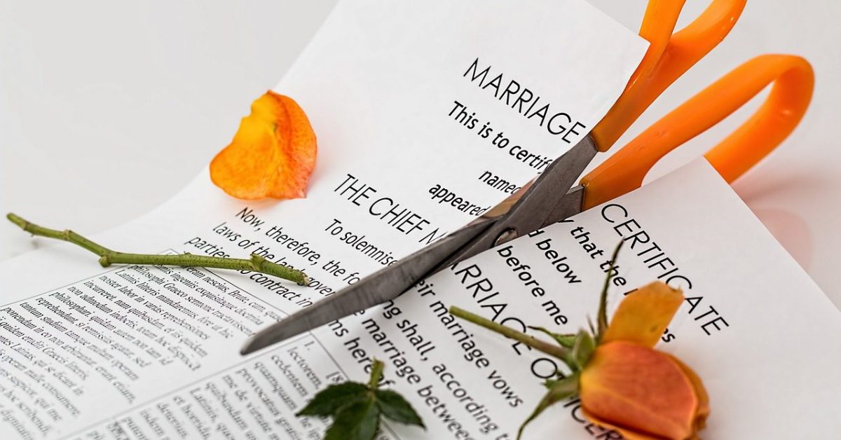 divorce, separation, marriage breakup-619195.jpg